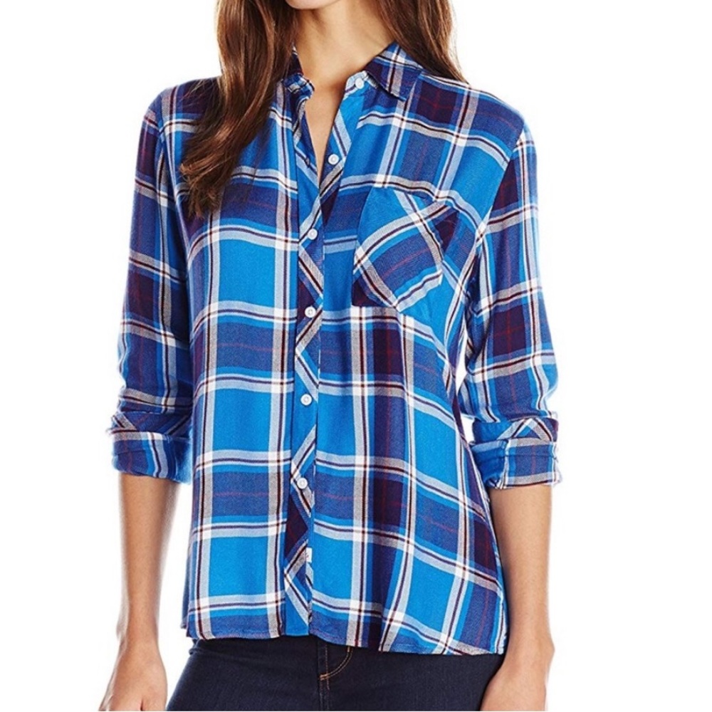 Large Women’s Rails Hunter Santorini Royal button down. Very soft!